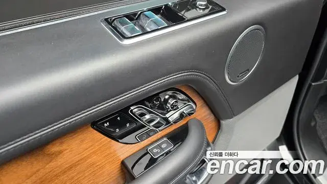 Land Rover Range Rover 2018 — Photo 3/34