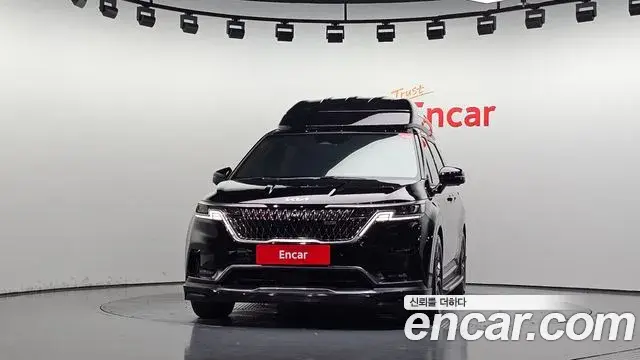 Kia Carnival 2023 — Фото 3/20