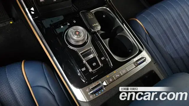 Kia Carnival 2023 — Фото 9/20