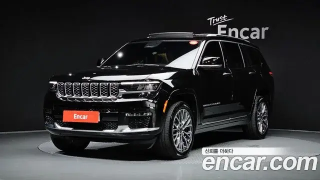 Jeep Grand Cherokee 2022 — Фото 1/20