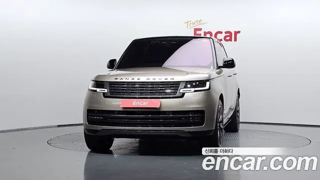 Land Rover Range Rover 2023 — ფოტო 13/30