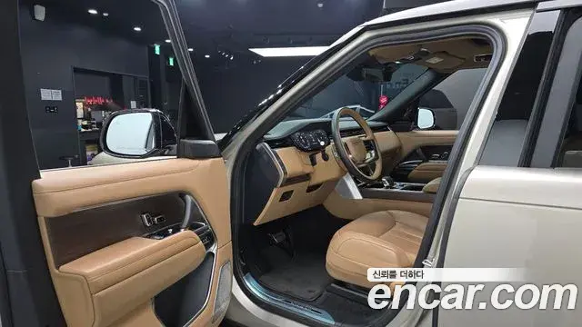 Land Rover Range Rover 2023 — ფოტო 10/30