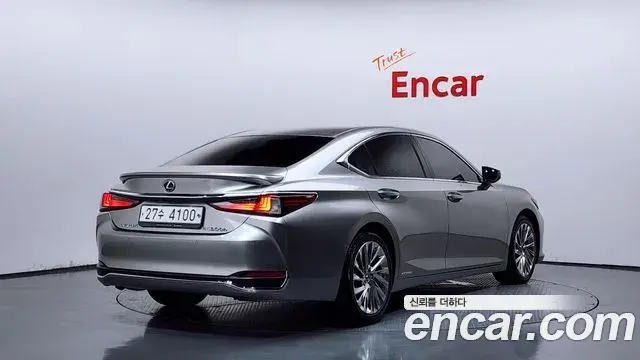 Lexus ES300h 2019 — Şəkil 2/20