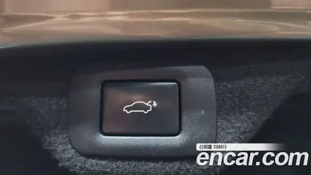 Lexus ES300h 2019 — Şəkil 19/20