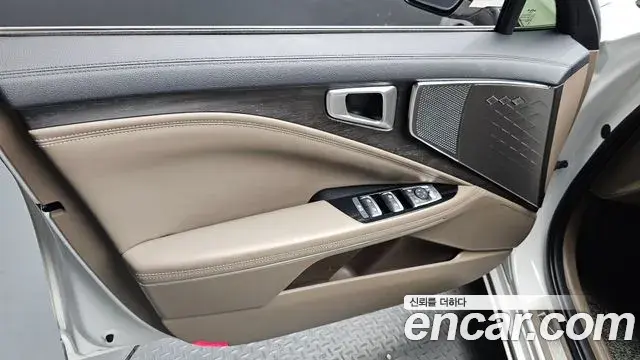Kia K8 2022 — Şəkil 21/38