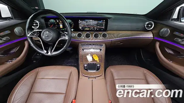 Mercedes-Benz E-Class 2021 — Фото 7/20