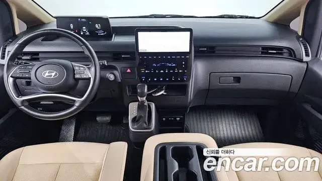 Hyundai Staria 2024 — Фото 7/20
