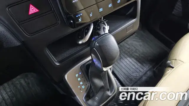 Hyundai Staria 2024 — Фото 9/20