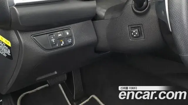 Genesis G70 2020 — Photo 30/32