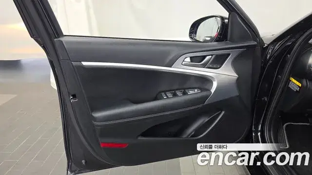 Genesis G70 2020 — Photo 4/32