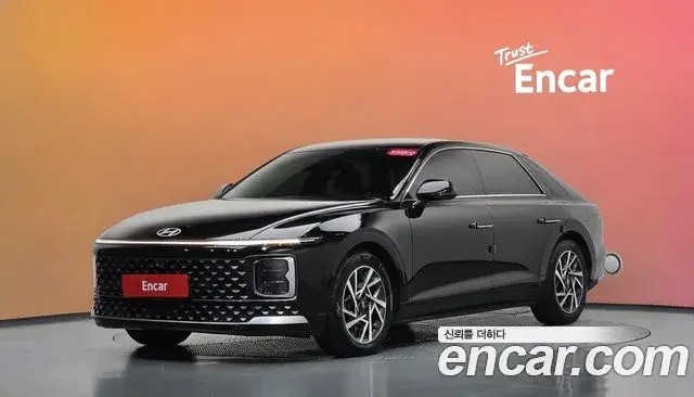 Hyundai Grandeur 2022 — Фото 1/20
