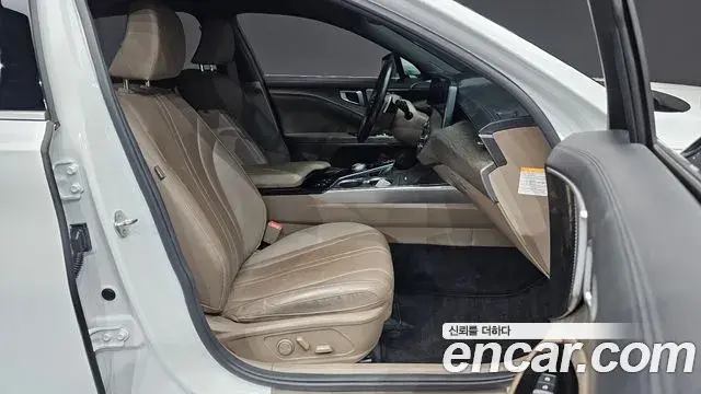 Kia K8 2023 — Photo 23/38