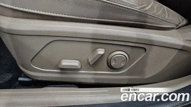 Kia K8 2023 — Photo 16/38