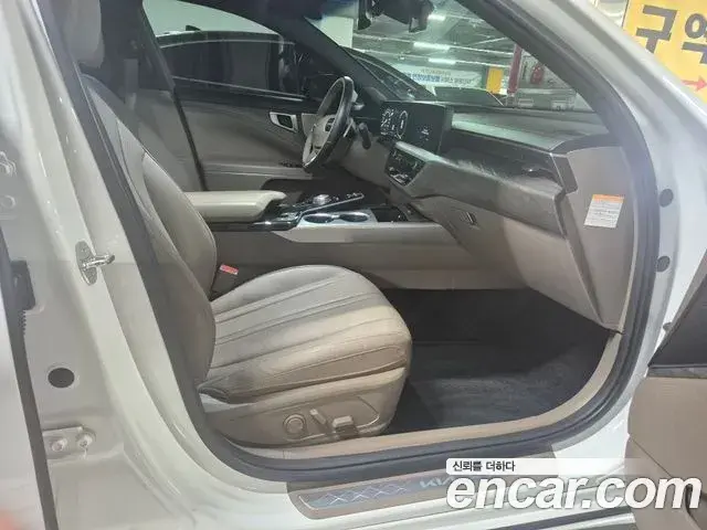 Kia K8 2023 — Photo 30/38