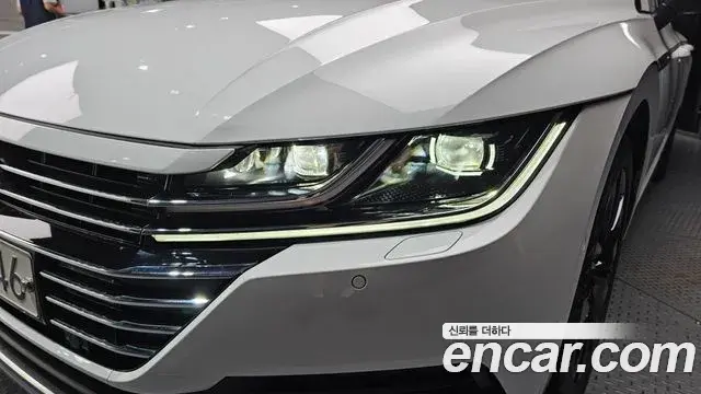 Volkswagen Arteon 2019 — Şəkil 17/30