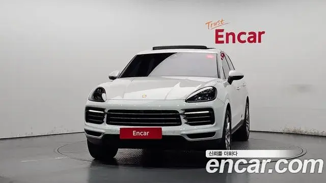 Porsche Cayenne 2020 — Photo 3/20