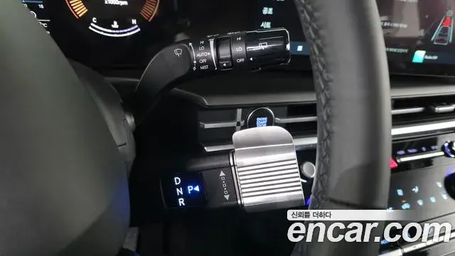Hyundai Santa Fe 2025 — Photo 9/20