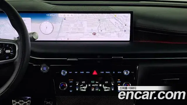 Genesis Electrified G80 2024 — Photo 19/20