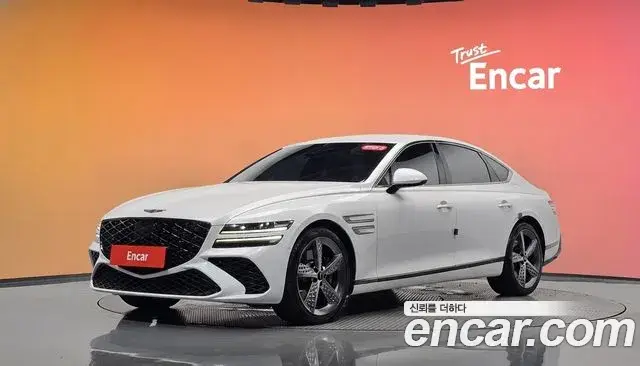 Genesis Electrified G80 2024 — Photo 1/20