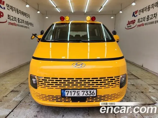 Hyundai Staria 2021 — Фото 5/20