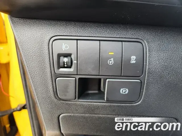 Hyundai Staria 2021 — Фото 13/20