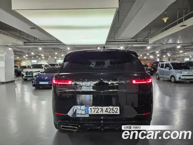 Land Rover Range Rover Sport 2024 — ფოტო 1/20
