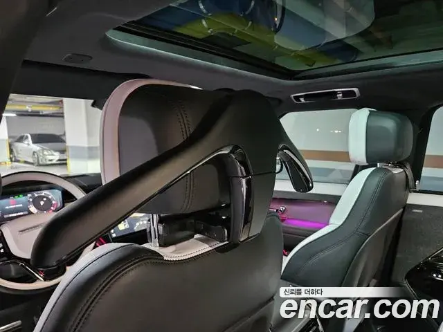 Land Rover Range Rover Sport 2024 — ფოტო 13/20