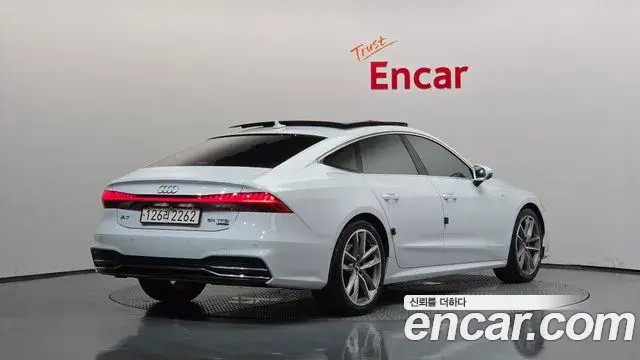 Audi A7 2020 — Фото 2/20