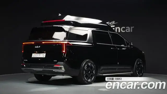 Kia Carnival 2024 — Photo 2/20