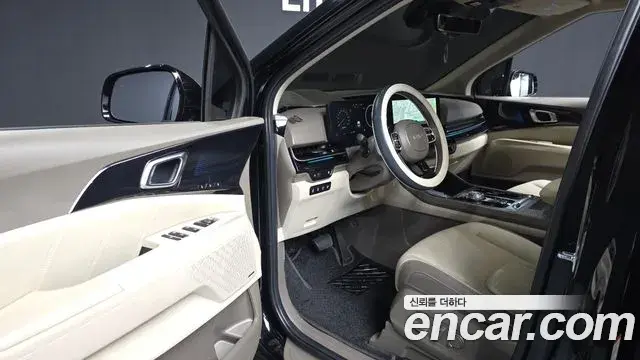 Kia Carnival 2024 — Photo 10/20