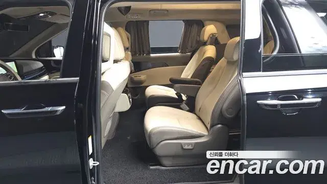 Kia Carnival 2024 — Photo 12/20