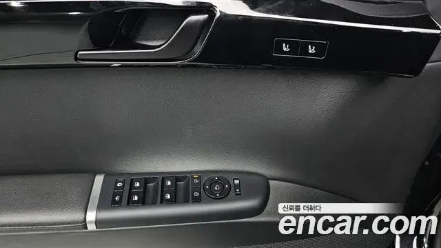 Hyundai Grandeur 2023 — Photo 17/20