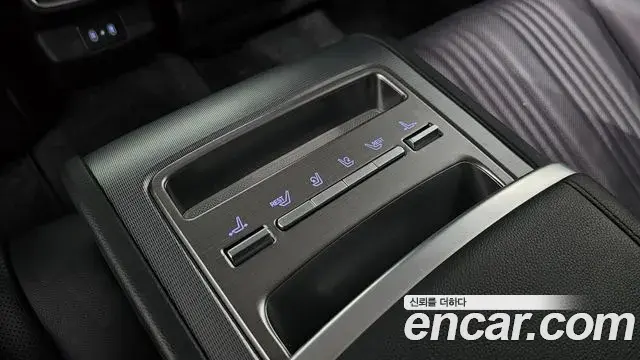 Hyundai Grandeur 2023 — Photo 18/20