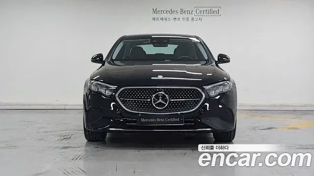 Mercedes-Benz E-Class 2026 — Photo 2/18