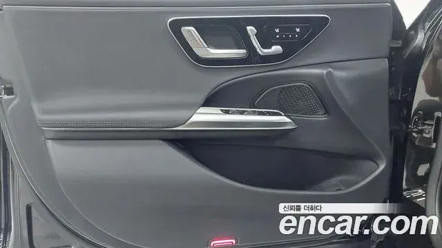 Mercedes-Benz E-Class 2026 — Photo 14/18