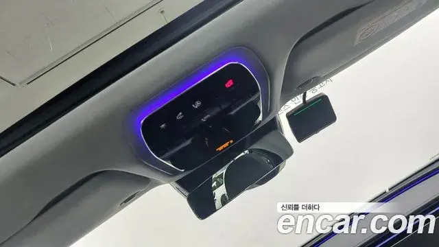 Mercedes-Benz E-Class 2026 — Photo 16/18