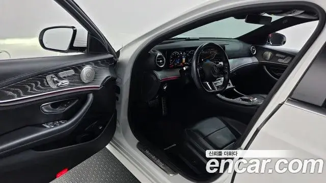 Mercedes-Benz E-Class 2021 — Şəkil 10/20