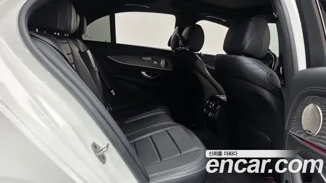 Mercedes-Benz E-Class 2021 — Şəkil 12/20
