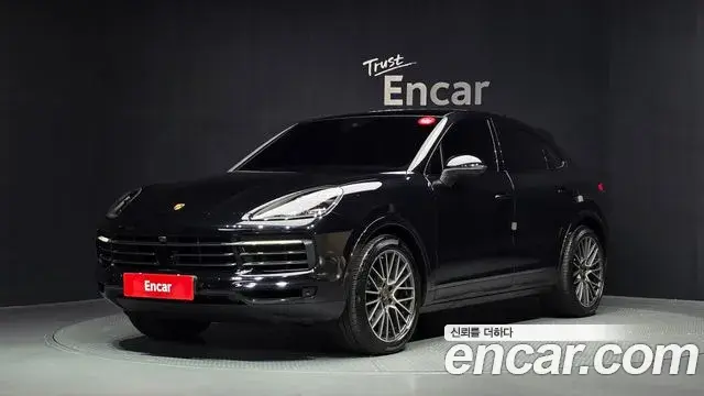 Porsche Cayenne 2021 — Фото 1/20