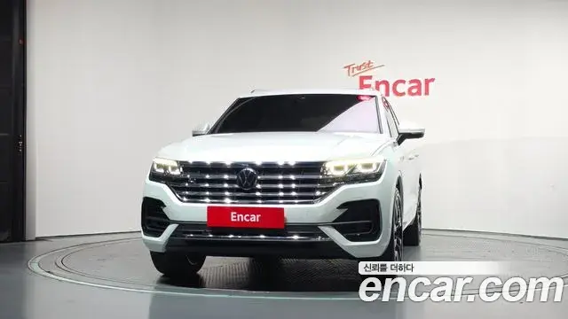 Volkswagen Touareg 2023 — Şəkil 2/36