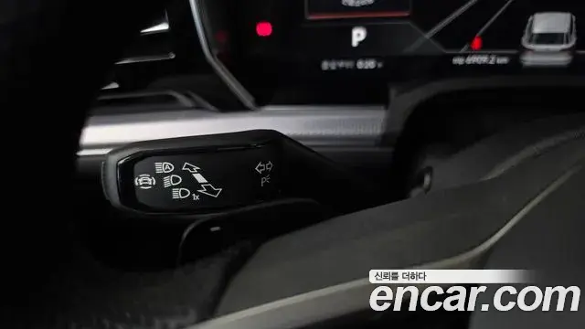 Volkswagen Touareg 2023 — Şəkil 24/36
