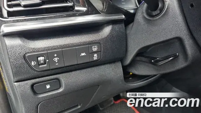 Kia Niro 2020 — Фото 16/20