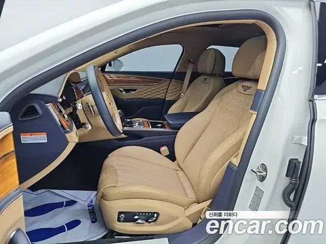 Bentley Flying Spur 2023 — ფოტო 3/15