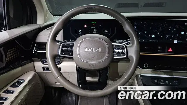Kia Carnival 2024 — Photo 13/20