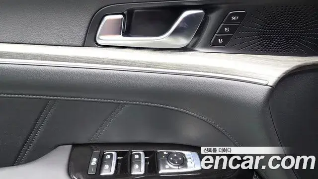Kia K5 2025 — Photo 28/33