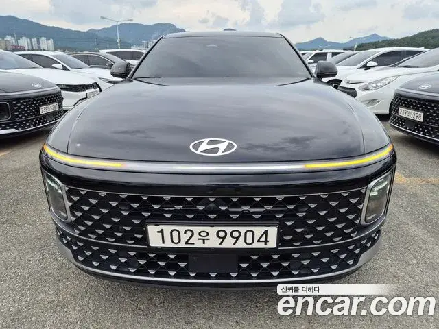 Hyundai Grandeur 2023 — Фото 1/20