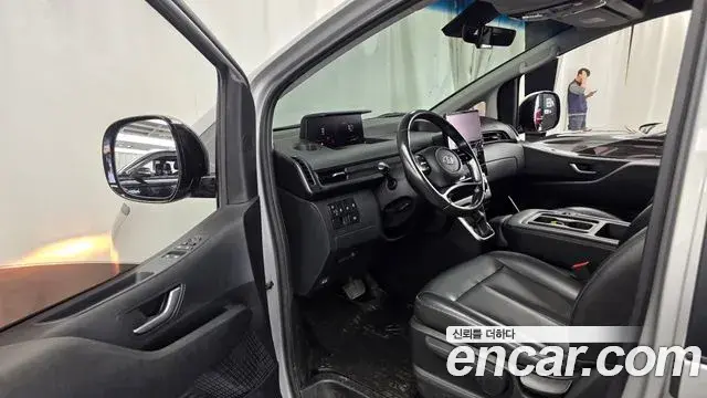 Hyundai Staria 2022 — Photo 10/20