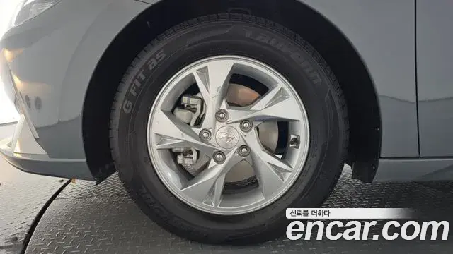 Hyundai Avante 2022 — Photo 5/20