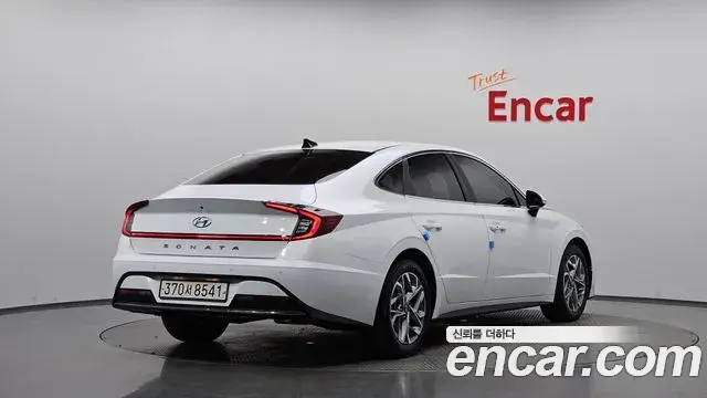 Hyundai Sonata 2022 — Фото 2/20