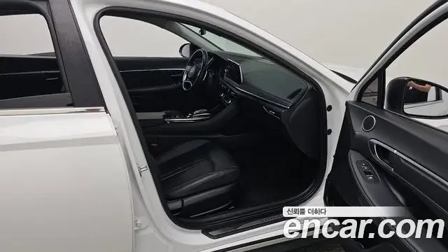 Hyundai Sonata 2022 — Фото 11/20